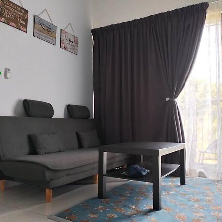 H&H Lovely Homestay In Nilai Exterior foto